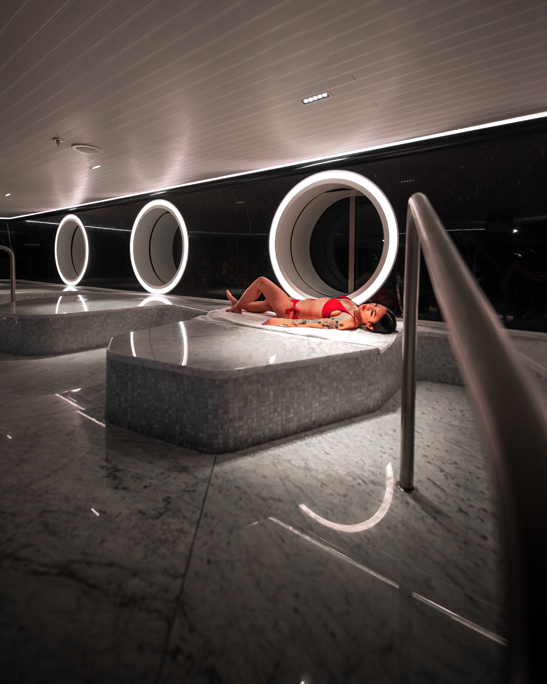 Relaxation area at Redemption Spa with tips for booking on Virgin Voyages